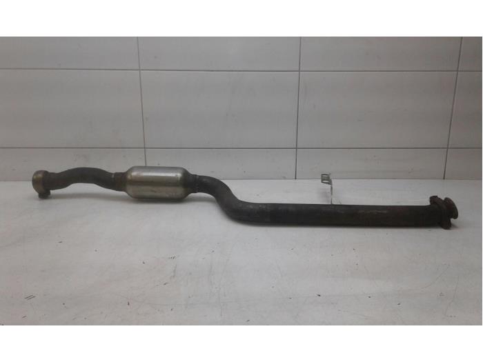 Gebrauchte Auspuff Mitteldämpfer Mercedes E (R207) E-200 CGI 16V BlueEfficiency Preis € 187,95 Margenregelung angeboten von Wessel Parts & Service B.V.