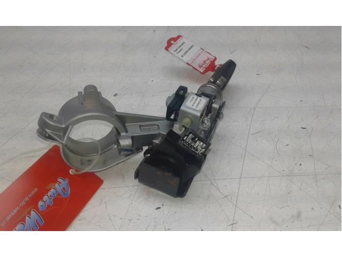 Begagnade Fjärrkontrollset Opel Cascada 1.6 SIDI Eco Turbo 16V Pris på förfrågan erbjuds av Wessel Parts & Service B.V.