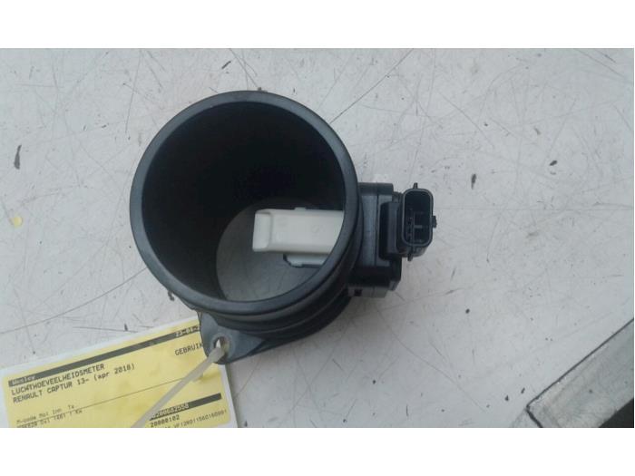 Airflow meter from a Renault Captur (2R) 1.5 Energy dCi 90 FAP 2018