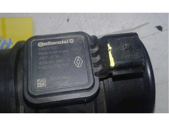 Airflow meter from a Renault Captur (2R) 1.5 Energy dCi 90 FAP 2018