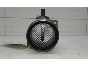 Luftmengenmesser van een Volkswagen Jetta III (1K2) 2.0 GLI 16V 2009