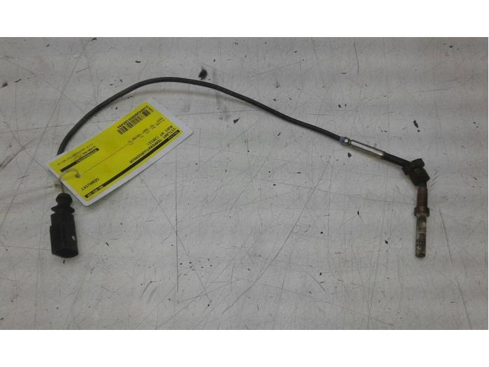 Usagé Sensor température d’échappement Audi A7 Sportback (4GA/4GF) 3.0 TDI V6 24V Quattro Prix € 47,25 Règlement à la marge proposé par Wessel Parts & Service B.V.
