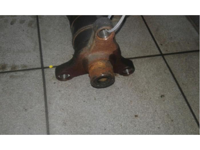 Usagé Arbre intermédiaire Mercedes E (W210) 3.2 E-320 CDI 24V Prix € 236,25 Règlement à la marge proposé par Wessel Parts & Service B.V.
