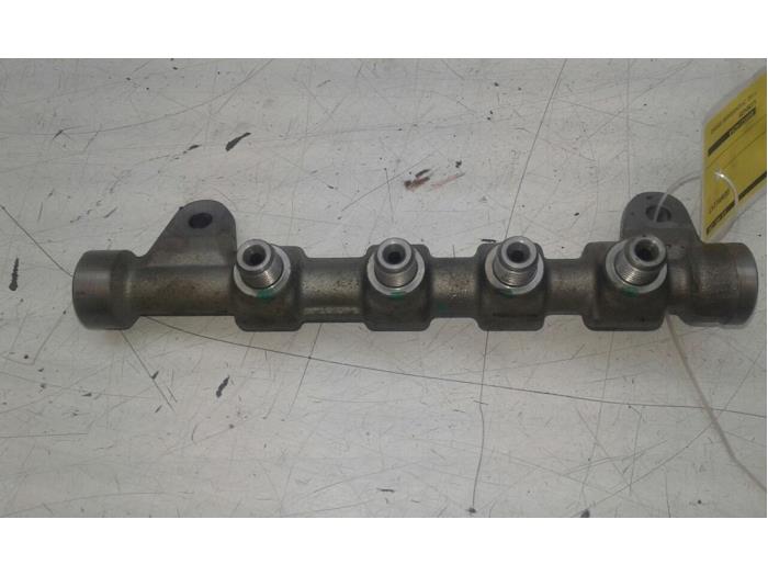 Gebrauchte Einspritzgehäuse Fiat Doblo Cargo (263) 1.6 D Multijet Preis € 72,45 Margenregelung angeboten von Wessel Parts & Service B.V.