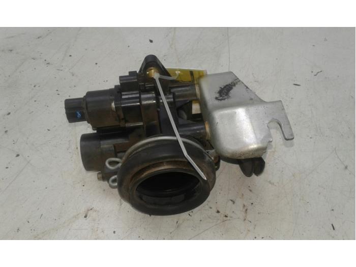 Używane Przepustnica Toyota Aygo (B10) 1.0 12V VVT-i Cena € 52,50 Procedura marży oferowane przez Wessel Parts & Service B.V.