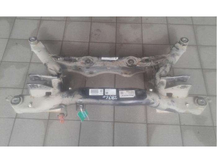 Begagnade Underram Volkswagen Golf VII (AUA) 2.0 R 4Motion 16V Pris € 103,95 Marginaltabell erbjuds av Wessel Parts & Service B.V.