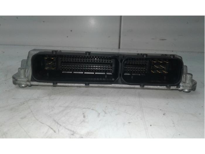 Engine management computer from a Volkswagen Polo IV (9N1/2/3) 1.2 12V 2006