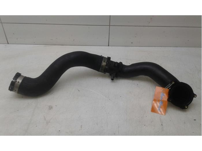 Gebrauchte Intercooler Rohr Mercedes E (R207) E-220 CDI 16V BlueEfficiency Preis € 51,45 Margenregelung angeboten von Wessel Parts & Service B.V.