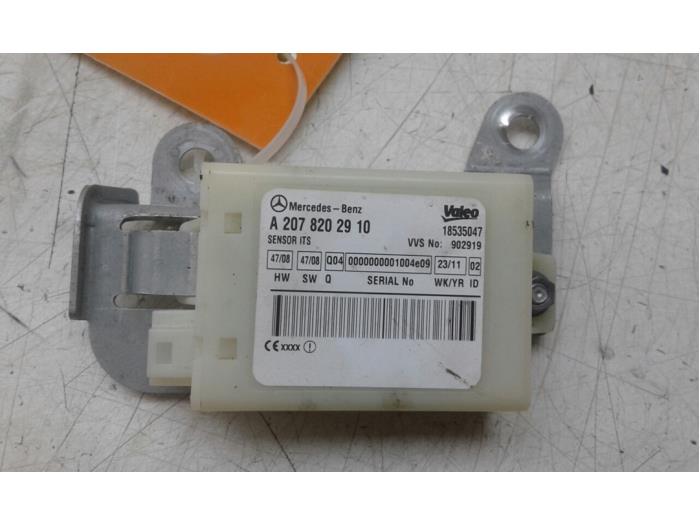 Begagnade Sensor (övriga) Mercedes E (R207) E-220 CDI 16V BlueEfficiency Pris € 72,45 Marginaltabell erbjuds av Wessel Parts & Service B.V.