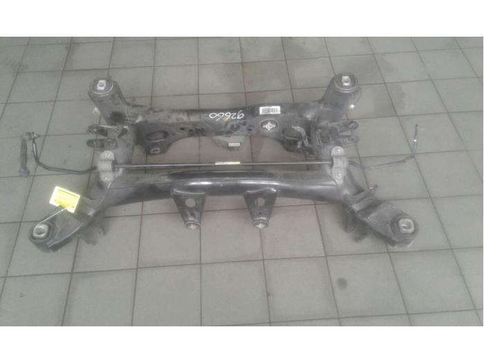 Subframe from a BMW 4 serie Gran Coupe (F36) 425d 2.0 16V 2016