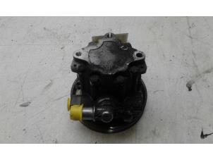 Used Power steering pump Peugeot 807 2.0 HDi 16V FAP Price € 59,00 Margin scheme offered by Autobedrijf G.H. Wessel B.V.