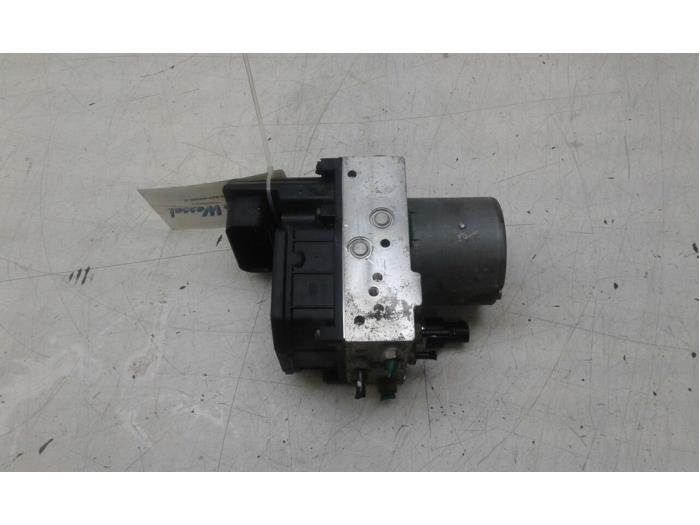 Używane Pompa ABS Peugeot 807 2.0 HDi 16V FAP Cena € 183,75 Procedura marży oferowane przez Wessel Parts & Service B.V.