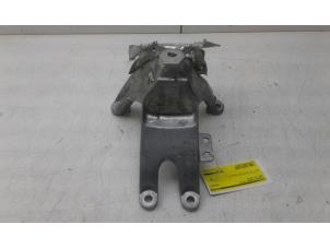 Used Gearbox mount Audi A4 (B9) 1.4 TFSI 16V Price € 45,00 Margin scheme offered by Autobedrijf G.H. Wessel B.V.