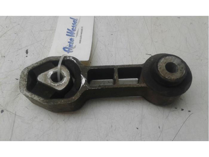 Gebrauchte Getriebe Halterung Fiat 500 (312) 1.3 MJTD 16V Preis € 51,45 Margenregelung angeboten von Wessel Parts & Service B.V.