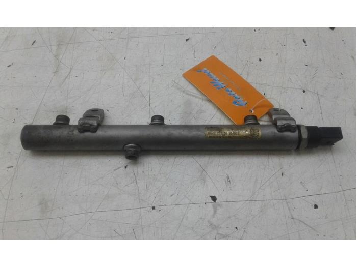 Gebrauchte Einspritzgehäuse Mercedes R (W251) 3.0 280 CDI 24V 4-Matic Preis € 68,25 Margenregelung angeboten von Wessel Parts & Service B.V.