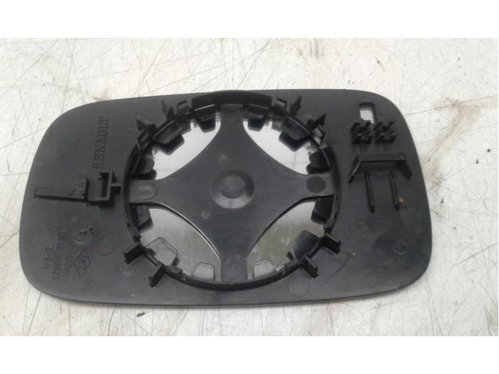 Mirror glass, right from a Renault Megane II (BM/CM) 1.5 dCi 85 2007