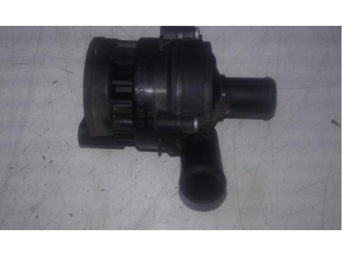 Begagnade Extra vattenpump Volkswagen Crafter 2.0 TDI 16V Pris € 103,95 Marginaltabell erbjuds av Wessel Parts & Service B.V.