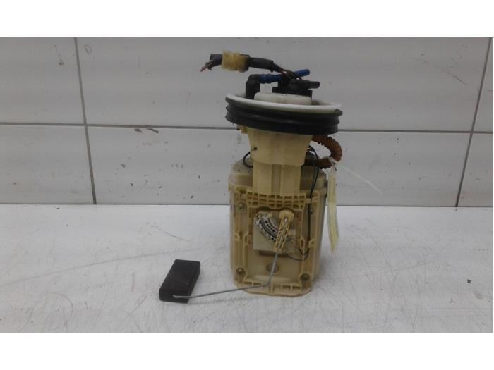 Electric fuel pump from a Volkswagen Polo 1998