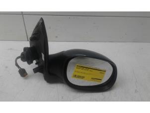 Used Wing mirror, right Peugeot 206+ (2L/M) 1.1 XR,XS Price € 39,00 Margin scheme offered by Autobedrijf G.H. Wessel B.V.