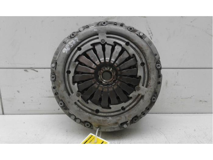 Gebrauchte Schwungrad Fiat 500C/595C/695C 1.4 T-Jet 16V 595 Turismo Preis € 313,95 Margenregelung angeboten von Wessel Parts & Service B.V.
