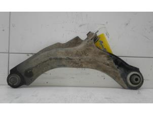 Used Front wishbone, right Renault Clio IV (5R) 1.5 Energy dCi 90 FAP Price € 49,00 Margin scheme offered by Autobedrijf G.H. Wessel B.V.