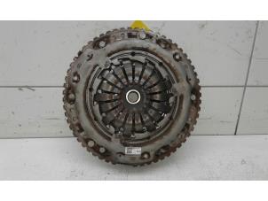 Used Flywheel Renault Clio IV (5R) 1.5 Energy dCi 90 FAP Price € 180,00 Margin scheme offered by Autobedrijf G.H. Wessel B.V.