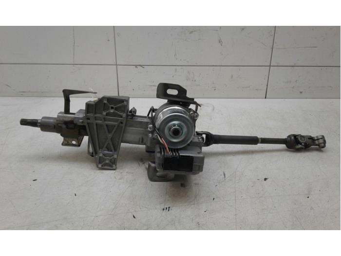 Steering column from a Renault Clio IV (5R) 1.5 Energy dCi 90 FAP 2012