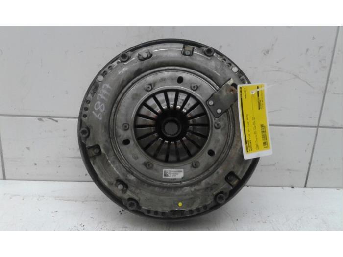 Gebrauchte Schwungrad Mercedes Vito (447.6) 1.6 109 CDI 16V Preis € 261,45 Margenregelung angeboten von Wessel Parts & Service B.V.