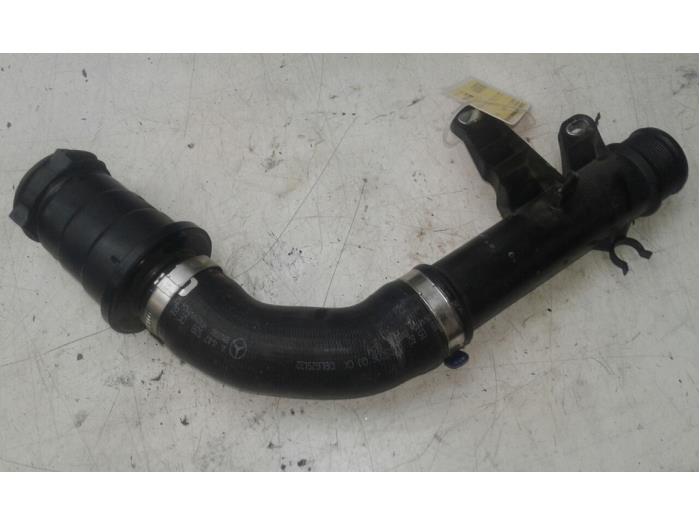 Gebrauchte Intercooler Rohr Mercedes Vito (447.6) 1.6 109 CDI 16V Preis € 82,95 Margenregelung angeboten von Wessel Parts & Service B.V.