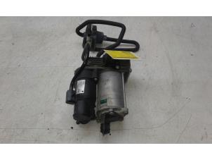 Used Compressor Mercedes S (W222/V222/X222) 3.5 S-400 Hybrid 24V Price on request offered by Autobedrijf G.H. Wessel B.V.