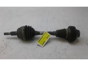 Used Front drive shaft, right Volkswagen Touareg (7LA/7L6) 2.5 TDI R5 Price € 75,00 Margin scheme offered by Autobedrijf G.H. Wessel B.V.