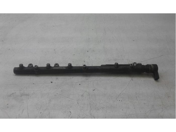 Gebrauchte Einspritzgehäuse BMW 3 serie (E90) 335d 24V Preis € 82,95 Margenregelung angeboten von Wessel Parts & Service B.V.
