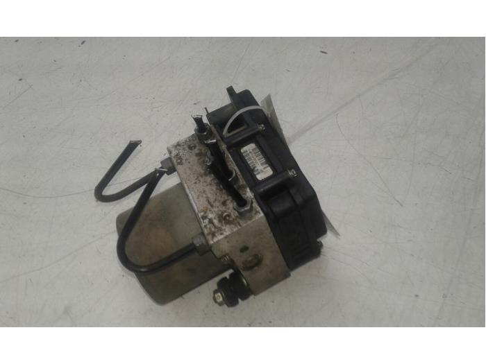 Begagnade ABS-pump Citroen Jumper Pris € 261,45 Marginaltabell erbjuds av Wessel Parts & Service B.V.