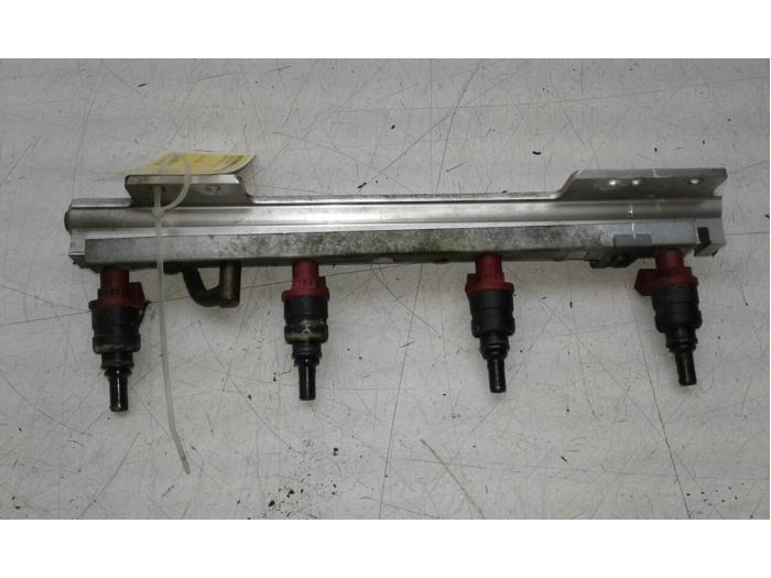 Gebrauchte Einspritzgehäuse Volvo V40 (VW) Preis € 61,95 Margenregelung angeboten von Wessel Parts & Service B.V.