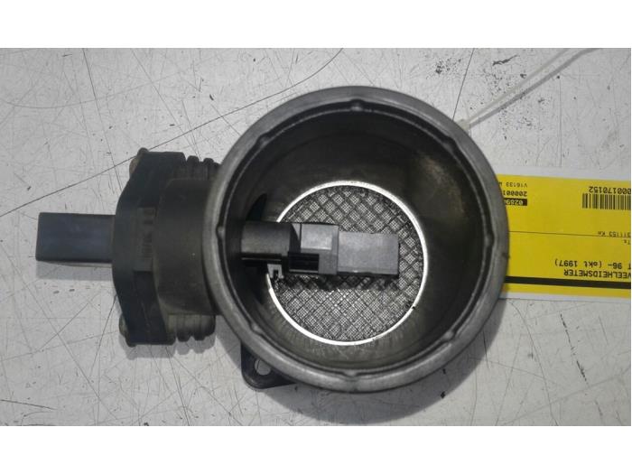 Begagnade Luftflödesmätare Volkswagen Passat Variant (3B5) 1.9 TDI 110 Pris € 42,00 Marginaltabell erbjuds av Wessel Parts & Service B.V.