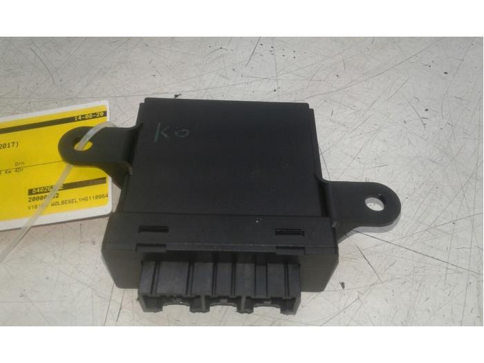 Usados Módulo PDC Opel Astra K 1.6 CDTI 110 16V Precio € 68,25 Norma de margen ofrecido por Wessel Parts & Service B.V.