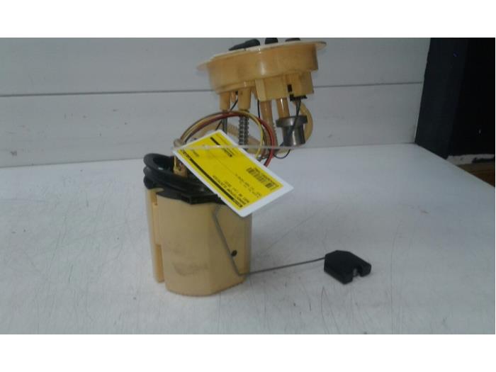 Usagé Pompe à carburant Audi A6 Avant (C7) 2.0 TDI 16V Prix € 103,95 Règlement à la marge proposé par Wessel Parts & Service B.V.