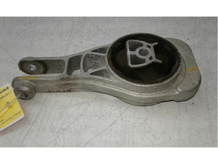 Usagé Support moteur Opel Mokka X Prix € 36,75 Règlement à la marge proposé par Wessel Parts & Service B.V.