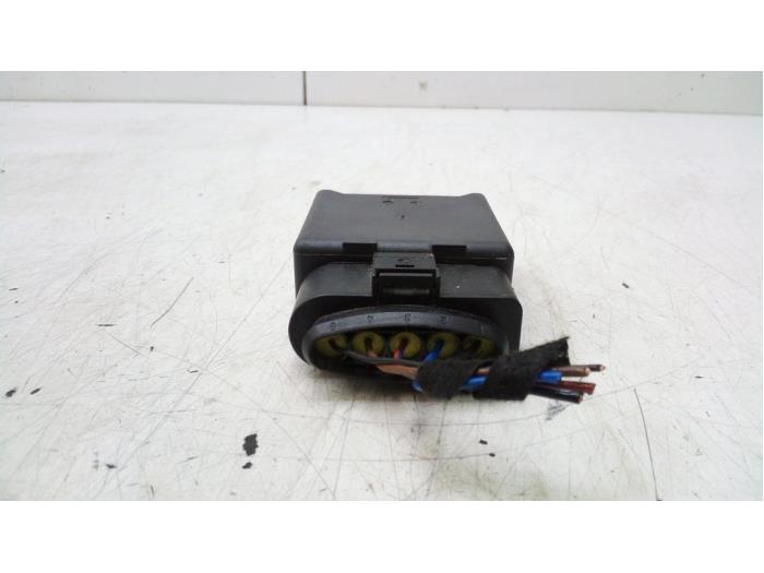 Usagé Ordinateur divers Volkswagen Golf Sportsvan (AUVS) 1.2 TSI 16V BlueMOTION Prix € 40,95 Règlement à la marge proposé par Wessel Parts & Service B.V.