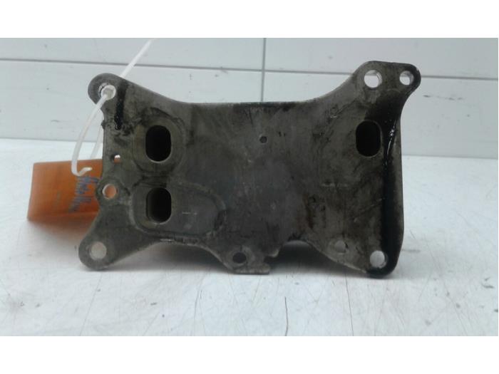 Gebrauchte Ölkühler Mercedes E (W212) E-200 CDI 16V BlueEfficiency,BlueTEC Preis € 72,45 Margenregelung angeboten von Wessel Parts & Service B.V.