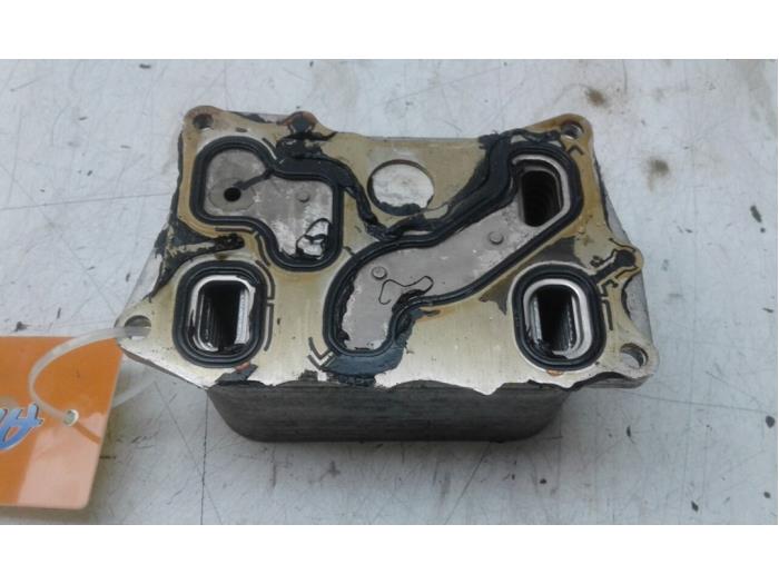 Usagé Refroidisseur d'huile Mercedes E (C207) E-500 V8 32V Prix € 82,95 Règlement à la marge proposé par Wessel Parts & Service B.V.