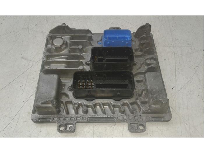 Engine management computer from a Opel Astra J Sports Tourer (PD8/PE8/PF8) 1.6 CDTI 16V 2016