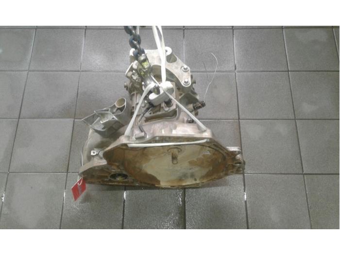 Gebrauchte Getriebe Opel Corsa E 1.4 16V Preis auf Anfrage angeboten von Wessel Parts & Service B.V.