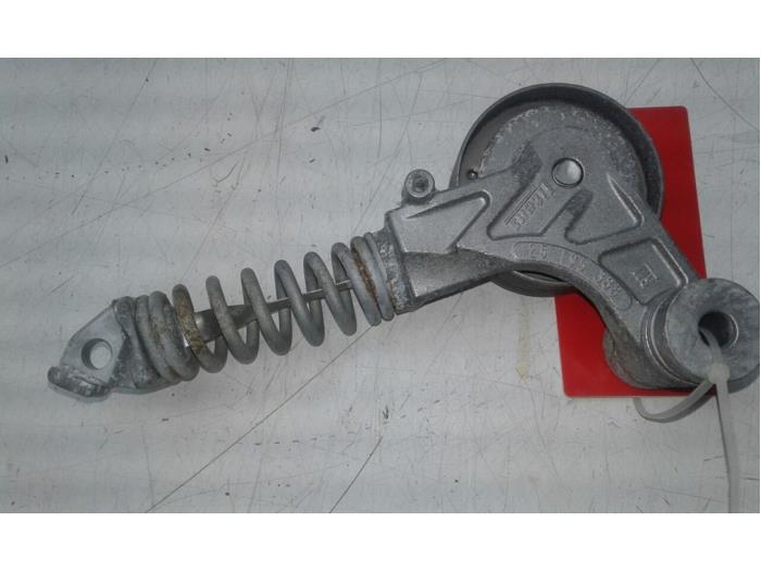 Usados Rodillo tensor correa múltiple Opel Adam 1.4 16V Bi-Fuel Ecoflex Precio € 47,25 Norma de margen ofrecido por Wessel Parts & Service B.V.