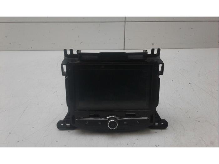Usagé Radio Opel Mokka X Prix € 418,95 Règlement à la marge proposé par Wessel Parts & Service B.V.
