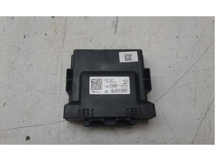 Usagé Ordinateur divers Opel Mokka X Prix € 51,45 Règlement à la marge proposé par Wessel Parts & Service B.V.
