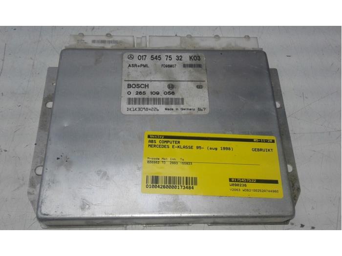 Usagé Ordinateur ABS Mercedes E (W210) 3.0 E-300D Turbo 24V Prix € 82,95 Règlement à la marge proposé par Wessel Parts & Service B.V.