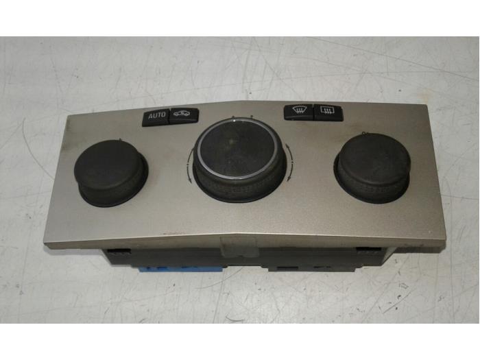 Begagnade Värmekontrollpanel Opel Zafira (M75) 1.7 CDTi 16V Pris € 57,75 Marginaltabell erbjuds av Wessel Parts & Service B.V.