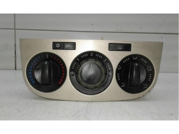 Heater control panel Opel Corsa D 1.3 CDTi 16V ecoFLEX 13239869