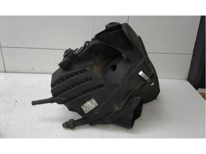 Begagnade Luftfilterhus Audi A6 Quattro (C6) 2.7 TDI V6 24V Pris € 51,45 Marginaltabell erbjuds av Wessel Parts & Service B.V.
